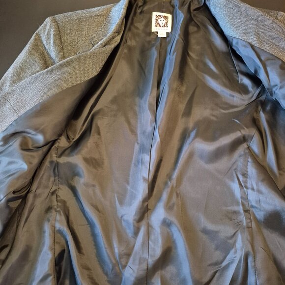 Stunning Blazer - Picture 4 of 9